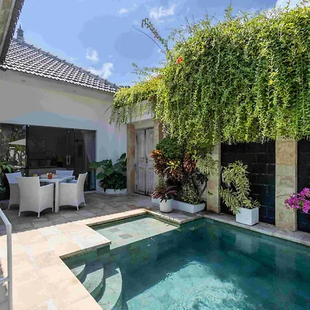 Charming, Villa Sofie - Central Sanur With Refreshing Pool