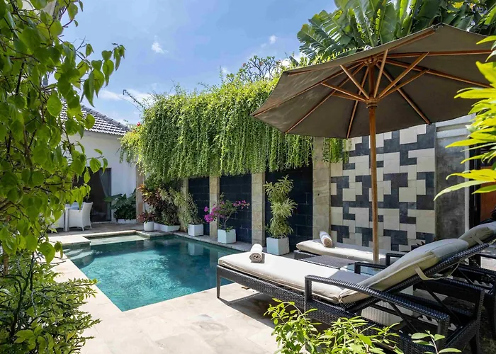 Villa Charming, Sofie - With Refreshing Pool Sanur